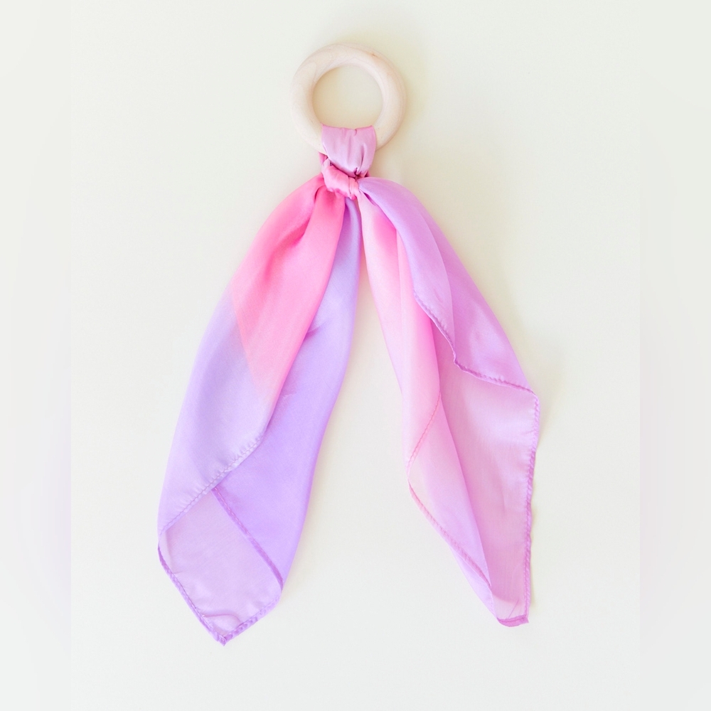Sarah's Silks blossom baby teether